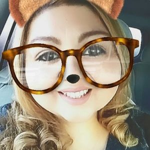 Meet your Posher, Monica